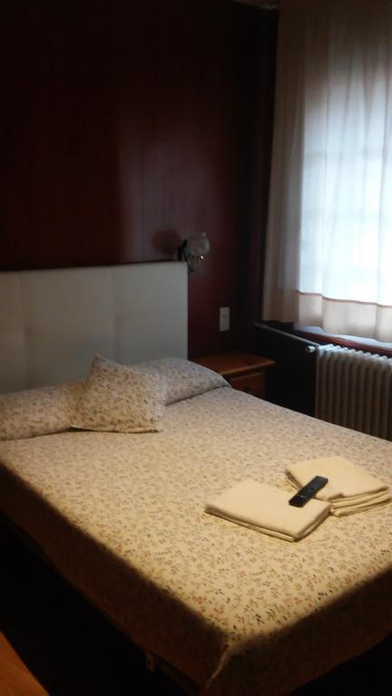 Hostal Porta De Nuria ريب دي فريزر المظهر الخارجي الصورة