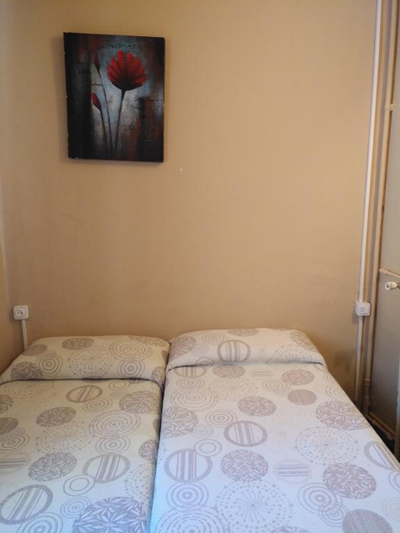 Hostal Porta De Nuria ريب دي فريزر المظهر الخارجي الصورة