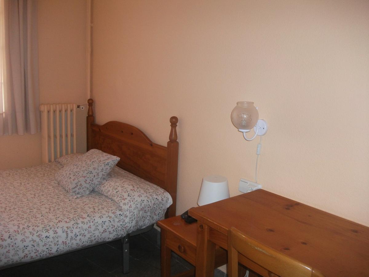 Hostal Porta De Nuria ريب دي فريزر المظهر الخارجي الصورة